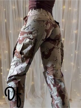 Desert Camo Cargo Pants - Brown & Tan Camouflage XS 26 Waist